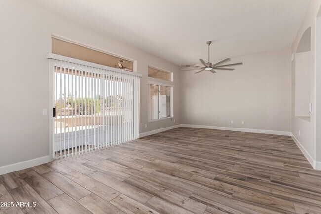 Building Photo - 14608 W Horizon Dr