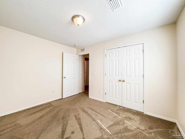 Building Photo - 8921 Camshire Cir
