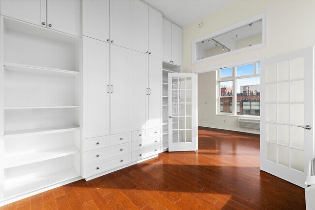 Building Photo - 1500 Hudson St