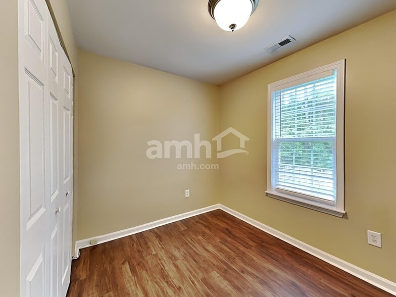 Building Photo - 3913 Lodgepole Ln