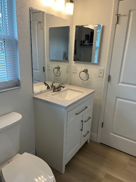 Building Photo - 5413 Shaw St