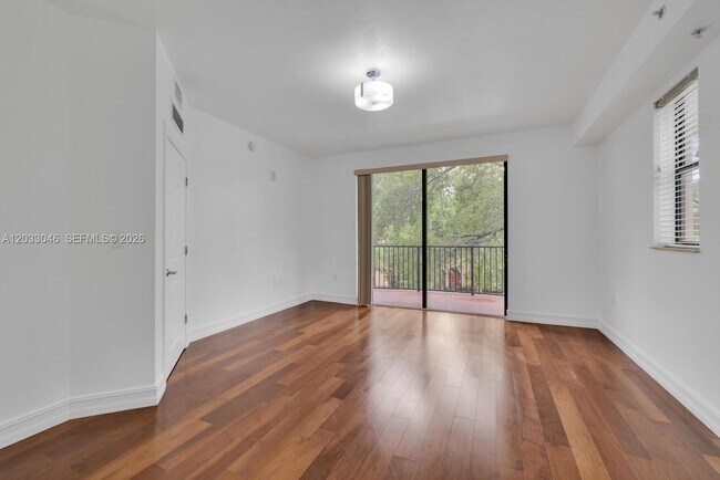 Building Photo - 1650 Galiano St