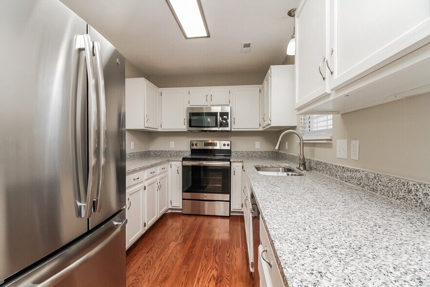 Building Photo - 720 Ansley Ct