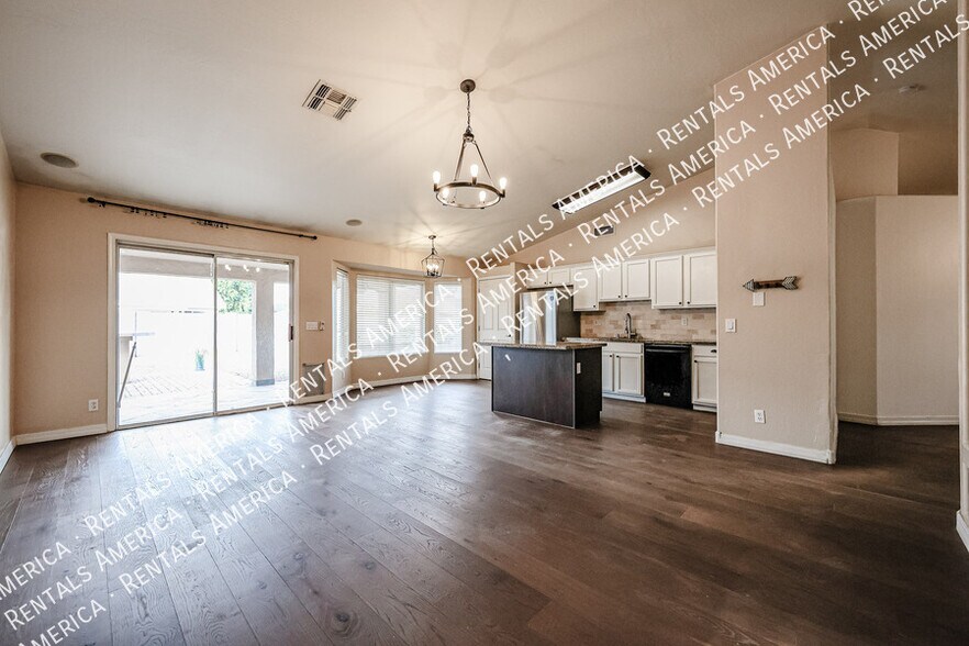 Building Photo - 2292 E Remington Pl