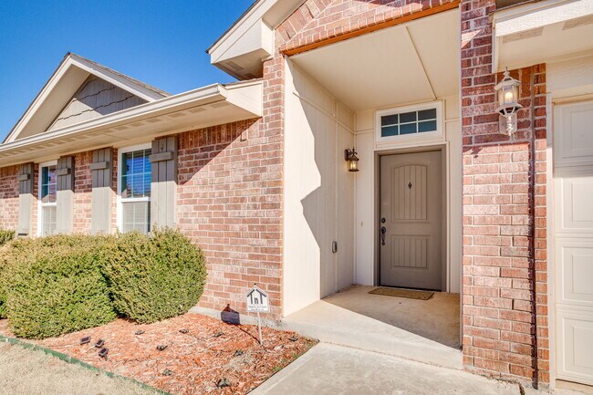 Building Photo - 1308 Heathrow Way