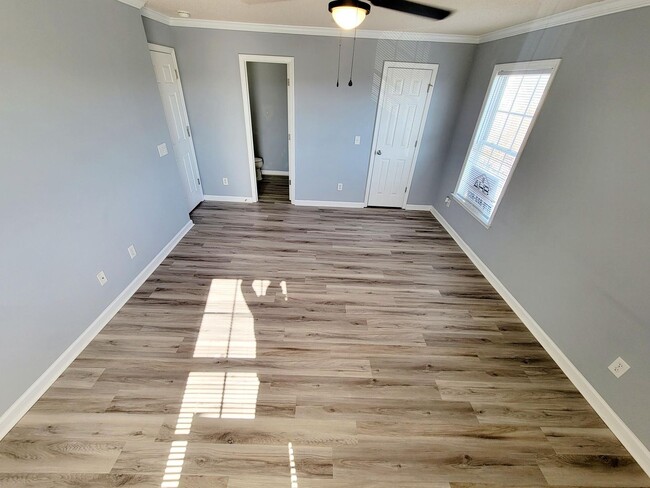 Building Photo - Now Leasing – 3477 Forest Dale Drive, Apt ...
