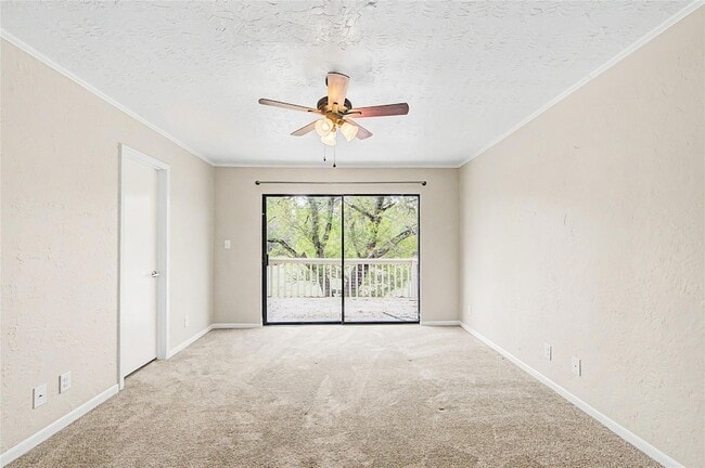 Building Photo - 41 Cypress Fairway Village
