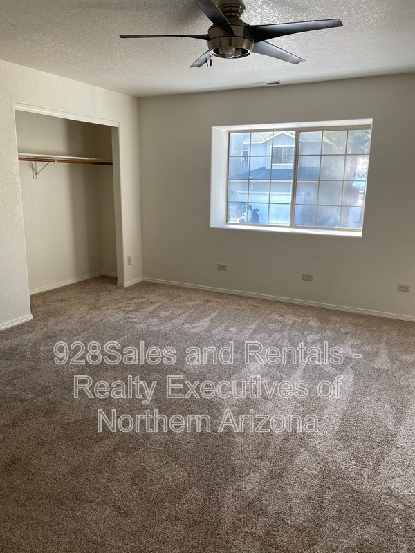 Building Photo - 6428 N Conrad Ln