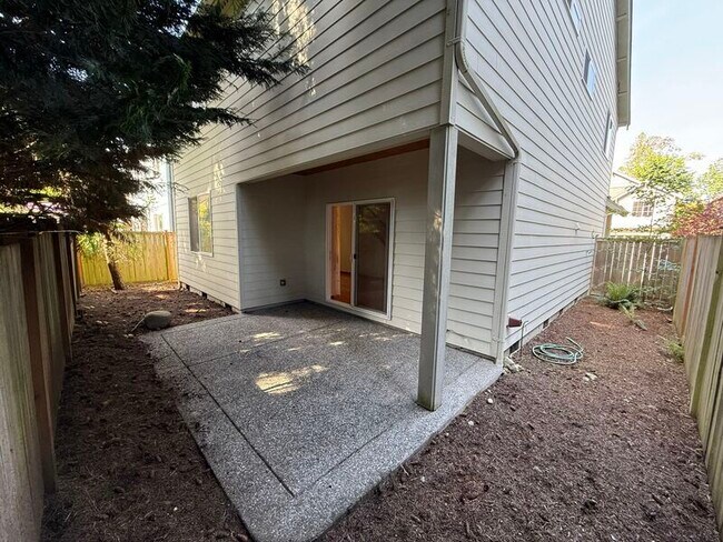 Building Photo - 16120 120th Ave NE