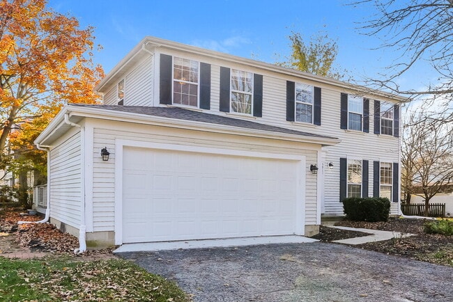 Building Photo - 5911 Vero Dr