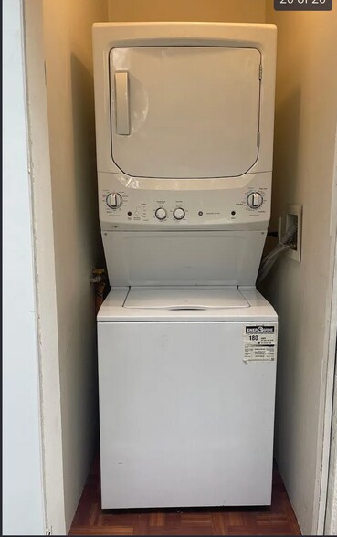 Building Photo - 555 S Indian Hill Blvd