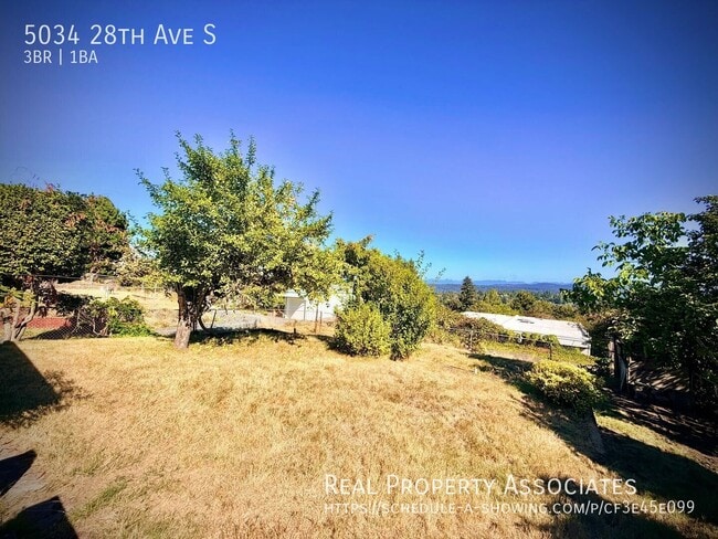 Building Photo - 5034 28th Ave S