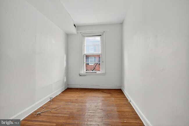 Building Photo - 258 S 9th St