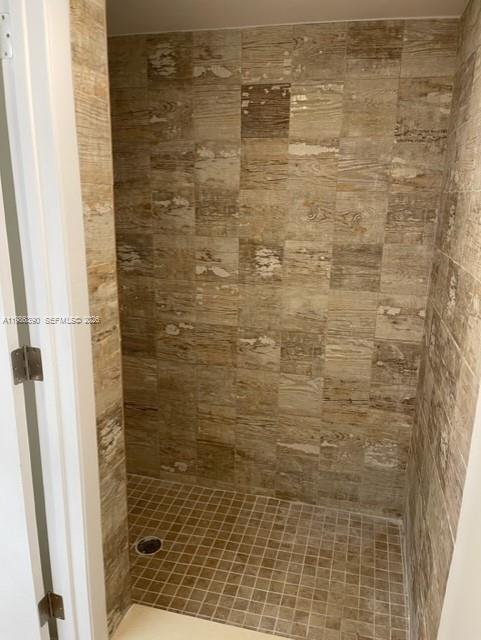 Building Photo - 2921 SW 87th Ave