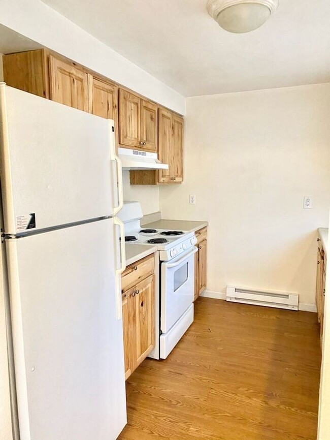 Primary Photo - 2Bd 1Ba Pet Friendly