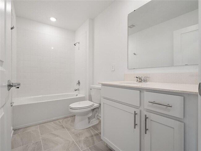 Building Photo - 571 Jett Ln
