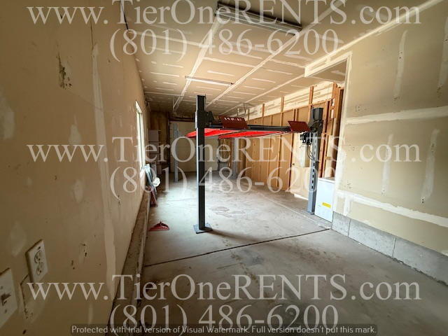 Building Photo - This property offers a NO DEPOSIT option a...