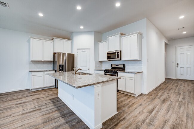 Building Photo - 1225 Antelope Passing Dr