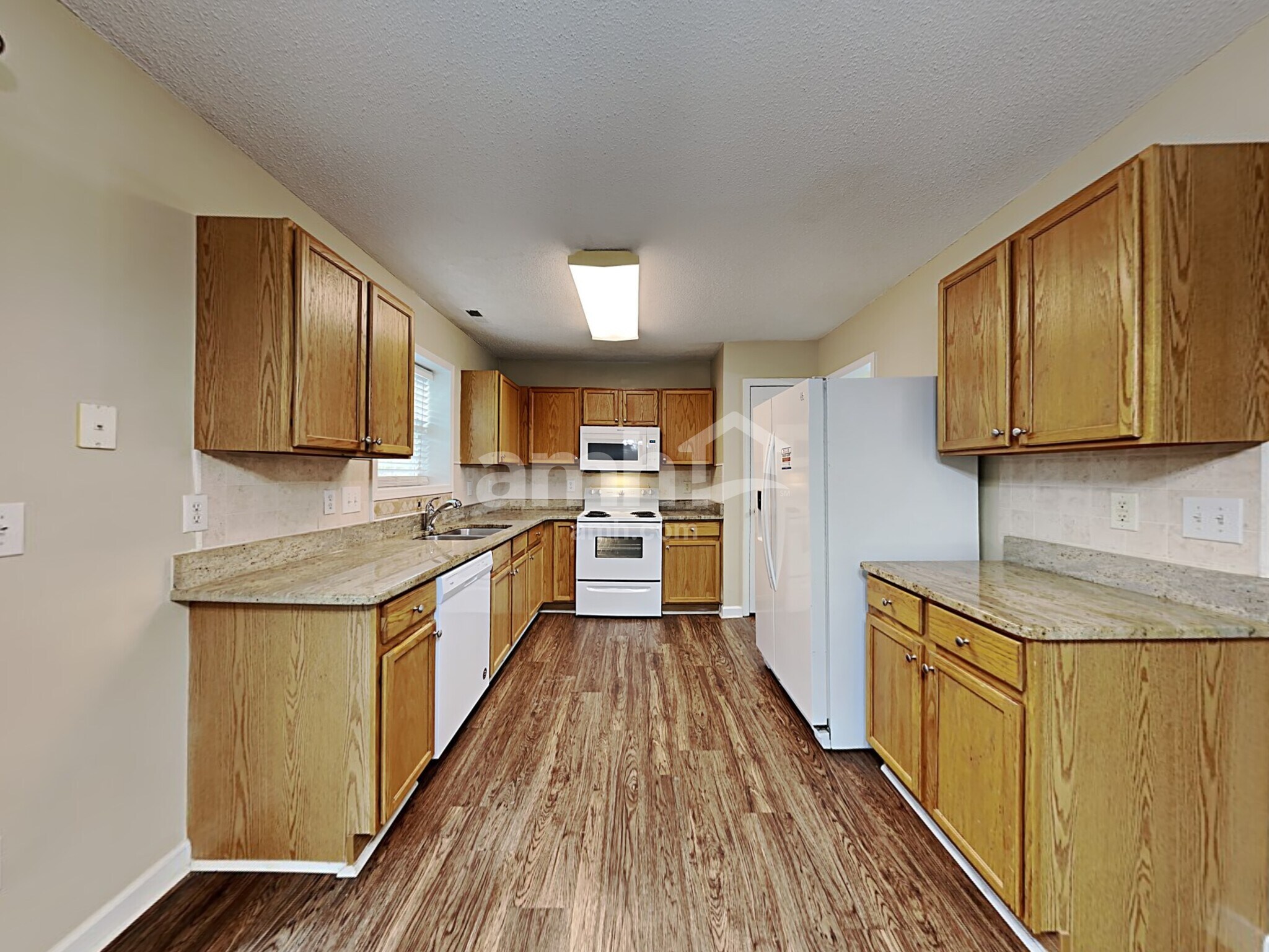 Building Photo - 409 Ascott Way