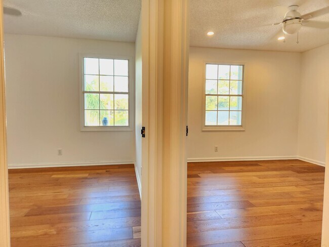 Building Photo - 15188 Oak Chase Ct