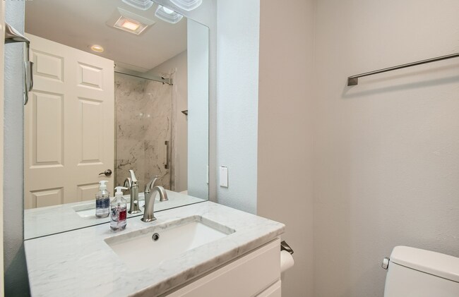 Building Photo - Remodeled Single-Level 2BR/2BA End Unit — Private Courtyard, 2-Car Garage & Mountain Park Ameniti...