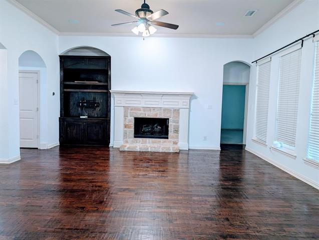 Building Photo - 15702 Crown Cove Ln