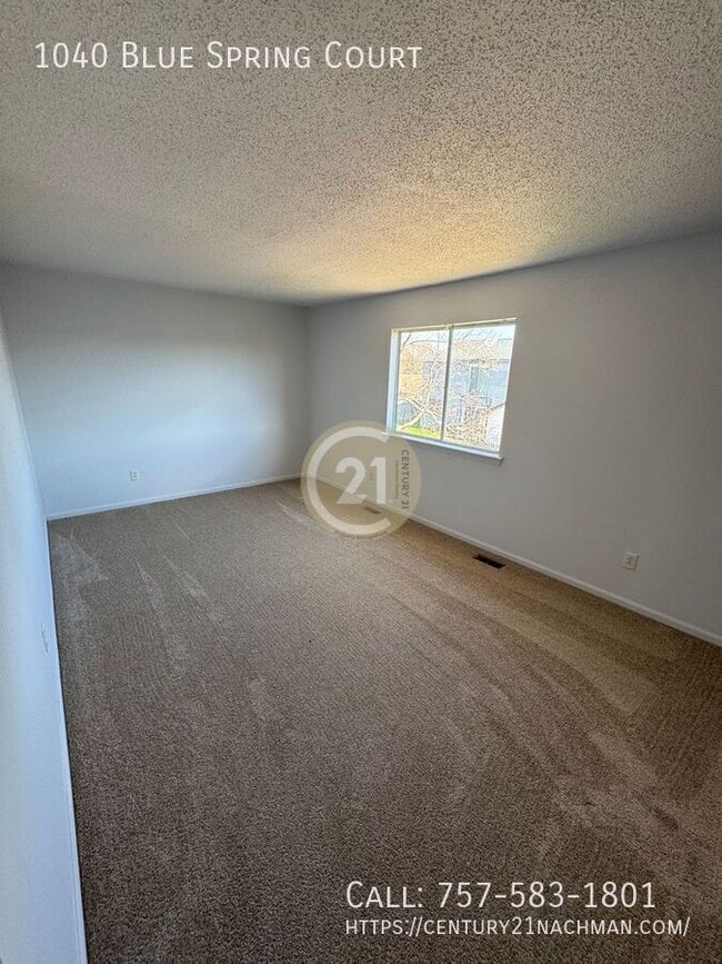 Building Photo - 1040 Blue Spring Ct