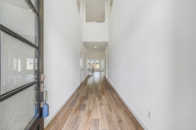Building Photo - 31111 Marlow Mnr Ct