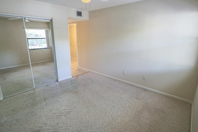 Building Photo - 40 Andalusia Ct