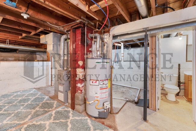 Building Photo - 1628 S Palisade St