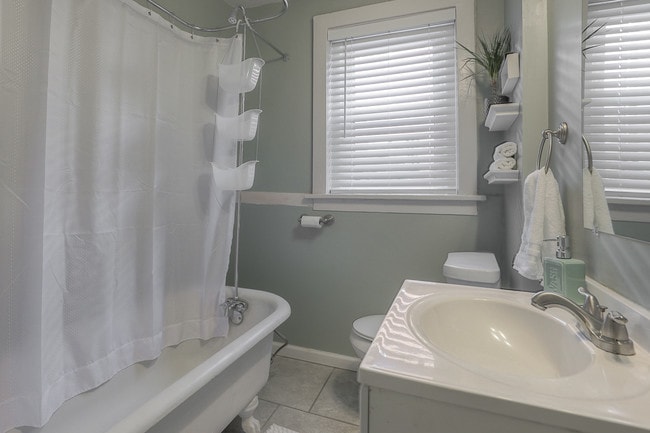 Building Photo - 3716 Warwick Blvd