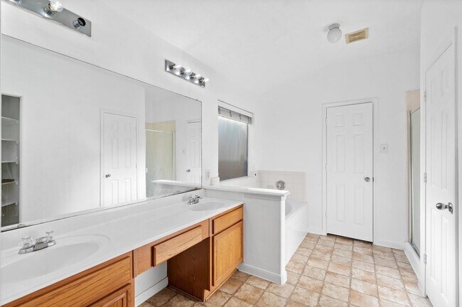 Building Photo - 20226 Sunset Ranch Dr