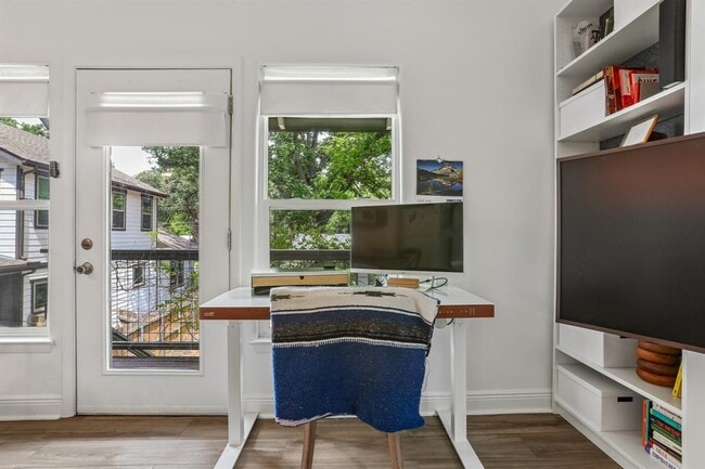 Building Photo - 4519 Avenue H