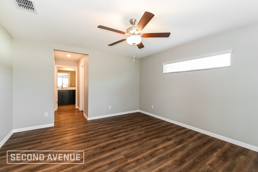 Building Photo - 106 Baldur Dr