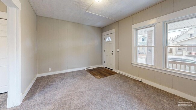 Building Photo - Stockyards Area - 2 Bedrooms - Single Fami...