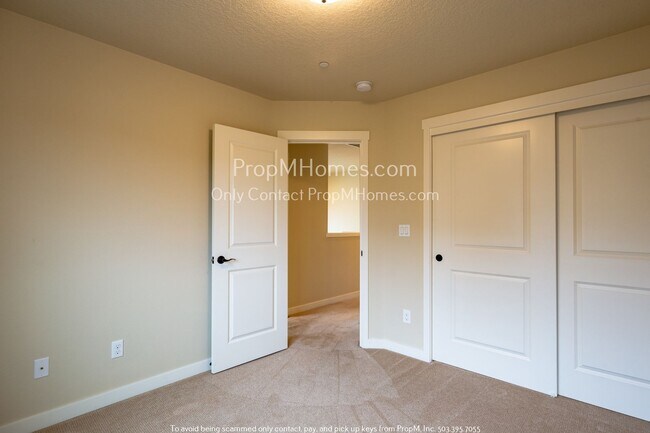 Building Photo - Four Bedrooms of Pure Bliss: Welcome to Yo...