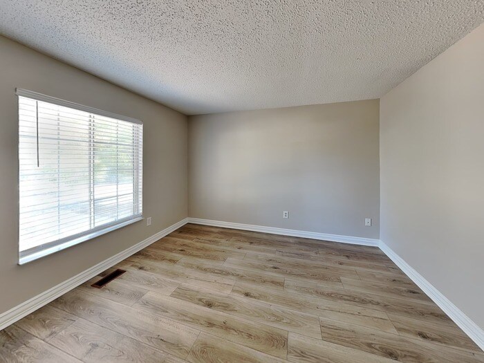 Building Photo - 7315 Connan Ln