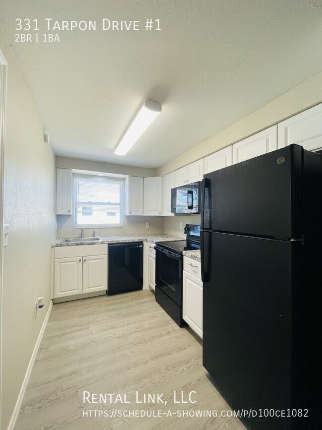 Building Photo - 331 Tarpon Dr