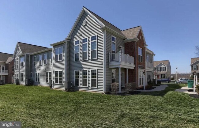 Building Photo - 670 Whitetail Dr