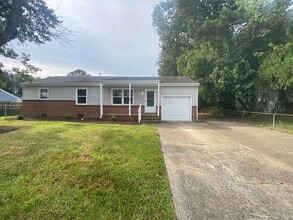 Building Photo - Introducing our charming home in the desirable Chesapeake "ASK ABOUT OUR ZERO DEPOSIT"