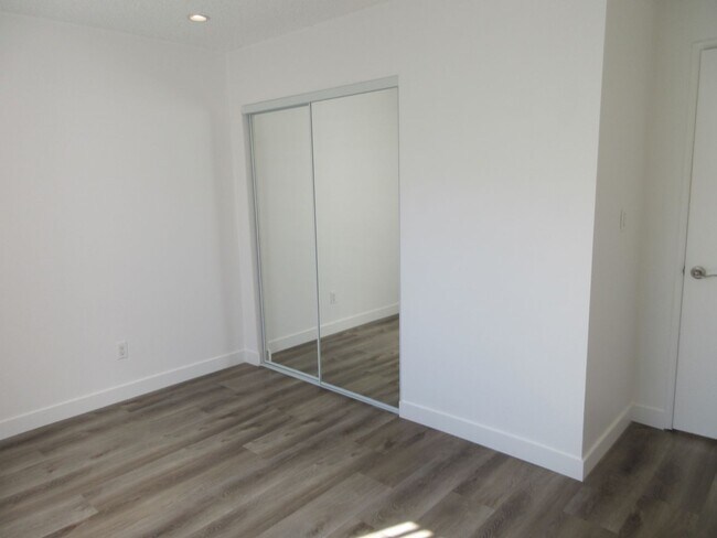 Building Photo - 2 bedroom Canoga Park condo on Eton Avenue...