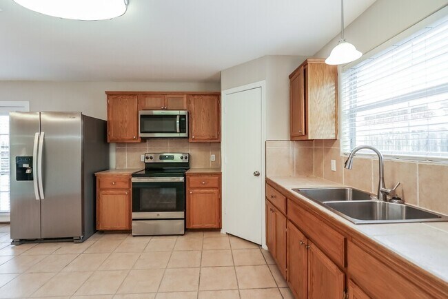Building Photo - 5505 Rio Sabinas St
