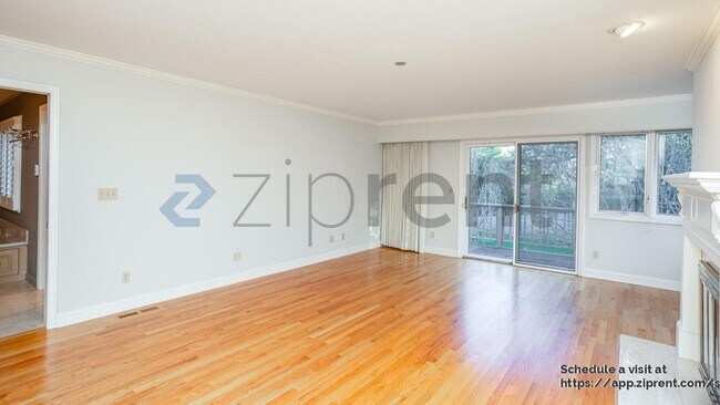 Building Photo - 16000 Greenwood Rd