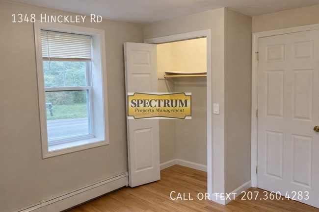 Building Photo - 1348 Hinckley Rd