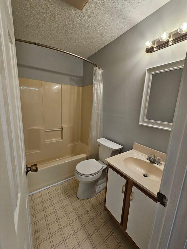 Building Photo - Baytree