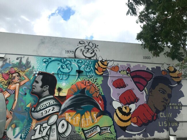 Building Photo - 1600 NE 1st Ave