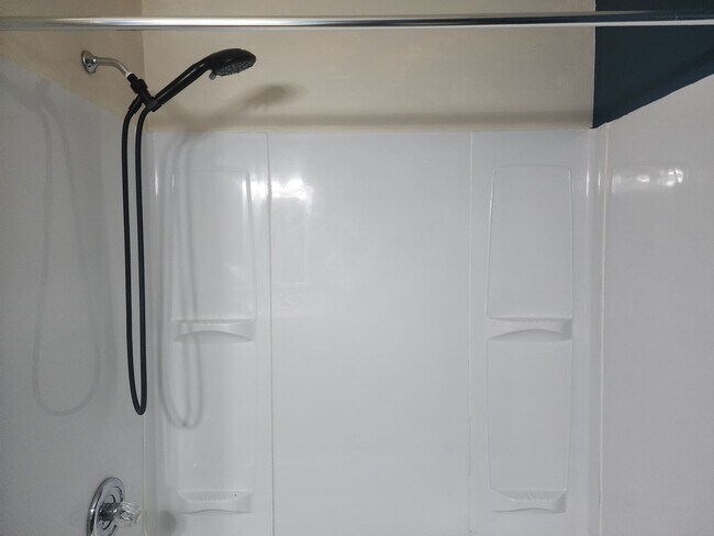 Building Photo - 903 Filbert Ct