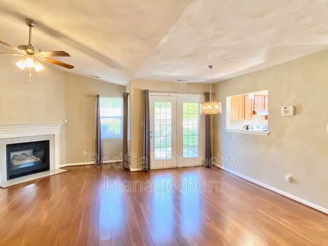 Building Photo - 145 Bridle Ln