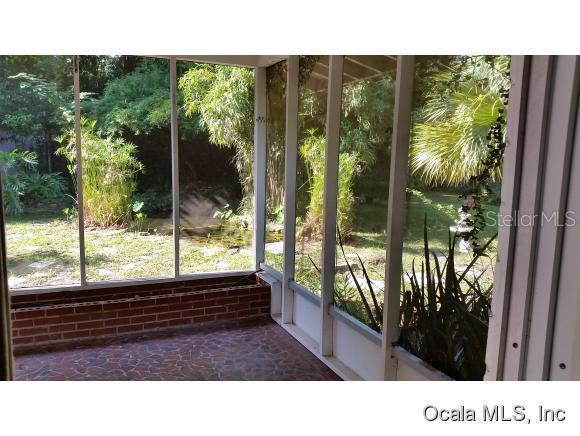 Building Photo - 908 SE 23rd St