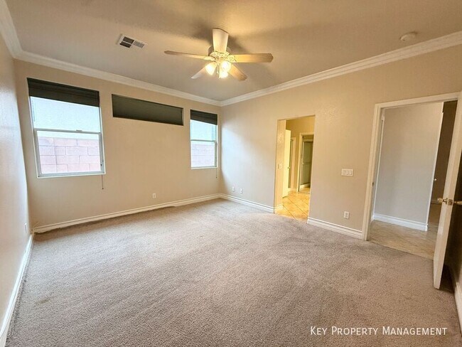 Building Photo - 10511 Broadhead-